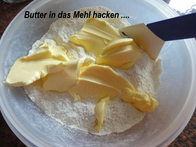 Rührteig:   APRIKOSEN- STREUSEL-KUCHEN - Rezept - Bild Nr. 5