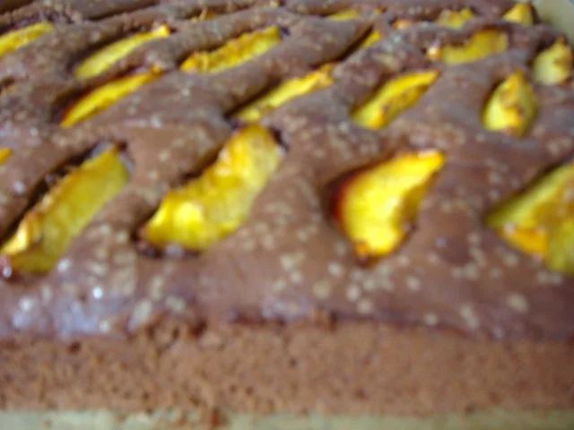 Rezept: Schoko-Nektarinenkuchen Bild Nr. 2 Schoko-Nektarinenkuchen - Rezept - Bild Nr. 2