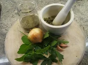 Gewürzmischungen: Kräuterwürze - Rezept