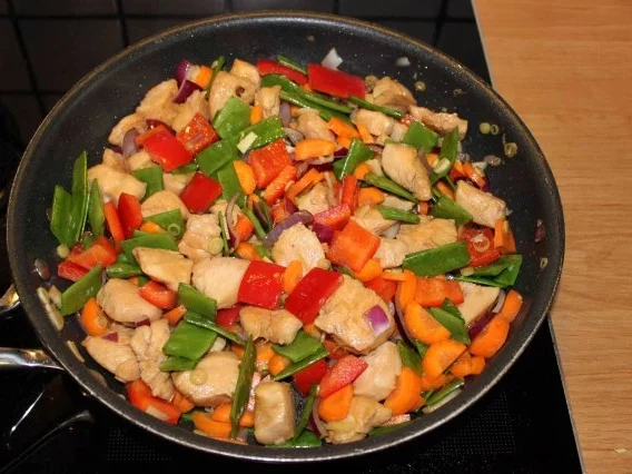 Rezept: Chinapfanne mit Basmati-Reis Bild Nr. 7 Chinapfanne mit Basmati-Reis - Rezept - Bild Nr. 7