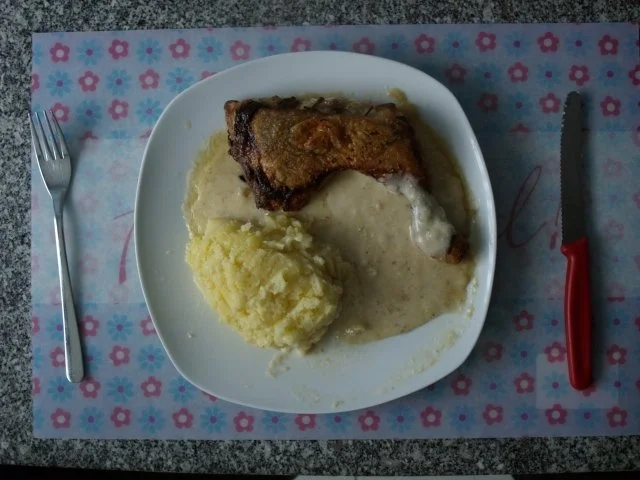 Salbei- Hähnchen in Salbei- Sahne- Soße - Rezept