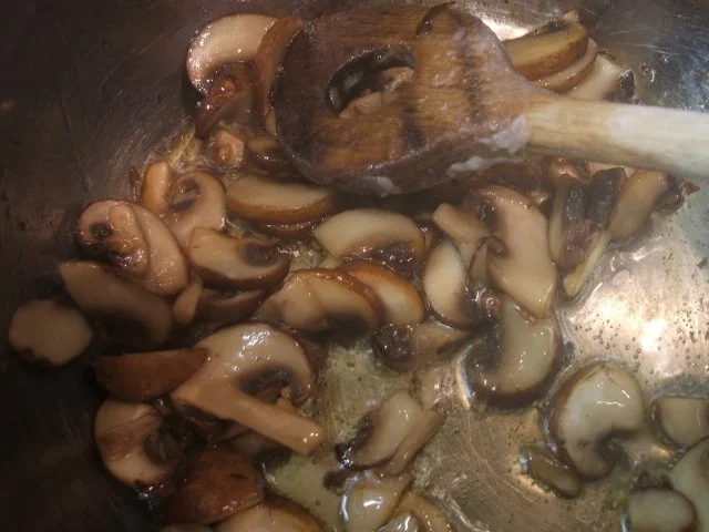 Rezept: Suppen: Champignonsuppe Bild Nr. 5 Suppen: Champignonsuppe - Rezept - Bild Nr. 5