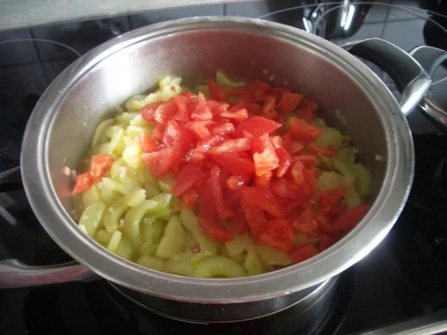 Rezept: Schmorgurken Bild Nr. 12 Schmorgurken - Rezept - Bild Nr. 12