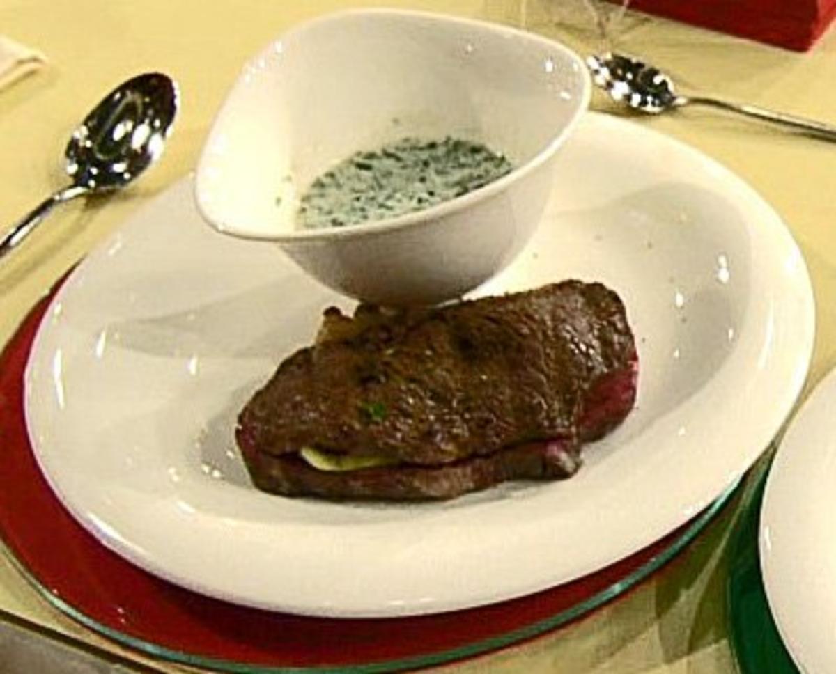 Roastbeef mit Füllung von Grillgemüse und Gorgonzola-Sauce à la Kleeberg - Rezept