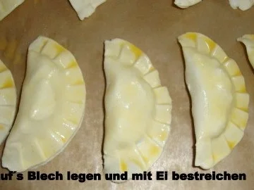 Rezept: Blätterteigtaschen mit Chorizowurst Bild Nr. 6 Blätterteigtaschen mit Chorizowurst - Rezept - Bild Nr. 6