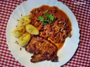 Pfifferlinge in Tomaten/Käse-Pastasoße - Rezept