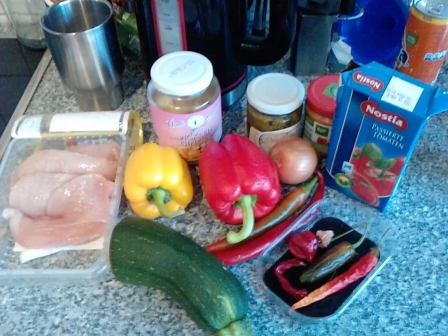 Rezept: Hot Vegetable Hill with grilled Chicken Bild Nr. 2 Hot Vegetable Hill with grilled Chicken - Rezept - Bild Nr. 2