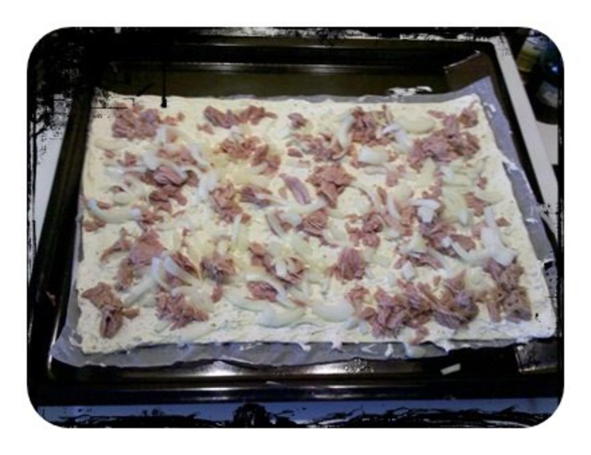 Flammkuchen: Thunfisch-Flammkuchen für die WG - Rezept - Bild Nr. 7