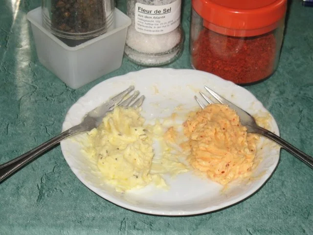 Basics - Zweierlei Gewürzbutter - selbst gemacht - Rezept - Bild Nr. 11