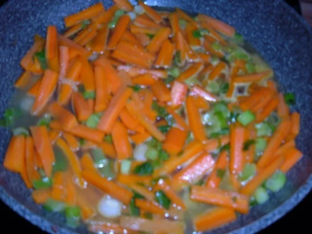 Rezept: Pfannengerichte : Pasta mit Putengeschnetzeltes Bild Nr. 5 Pfannengerichte : Pasta mit Putengeschnetzeltes - Rezept - Bild Nr. 5