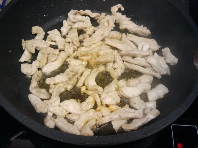 Rezept: Puten-Rahm-Geschnetzeltes Bild Nr. 4 Puten-Rahm-Geschnetzeltes - Rezept - Bild Nr. 4