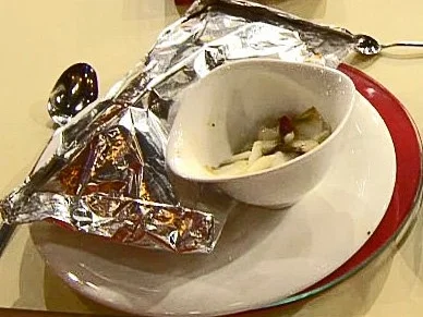 Wels in der Folie mit Radicchio und Chicoree (Sandy Mölling) - Rezept