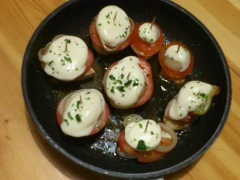 Rezept: Überbackene Putenbrustmedallions Bild Nr. 3 Überbackene Putenbrustmedallions - Rezept - Bild Nr. 3