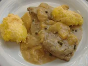 Kalbsleber mit Pfirsich und grünem Pfeffer - Rezept