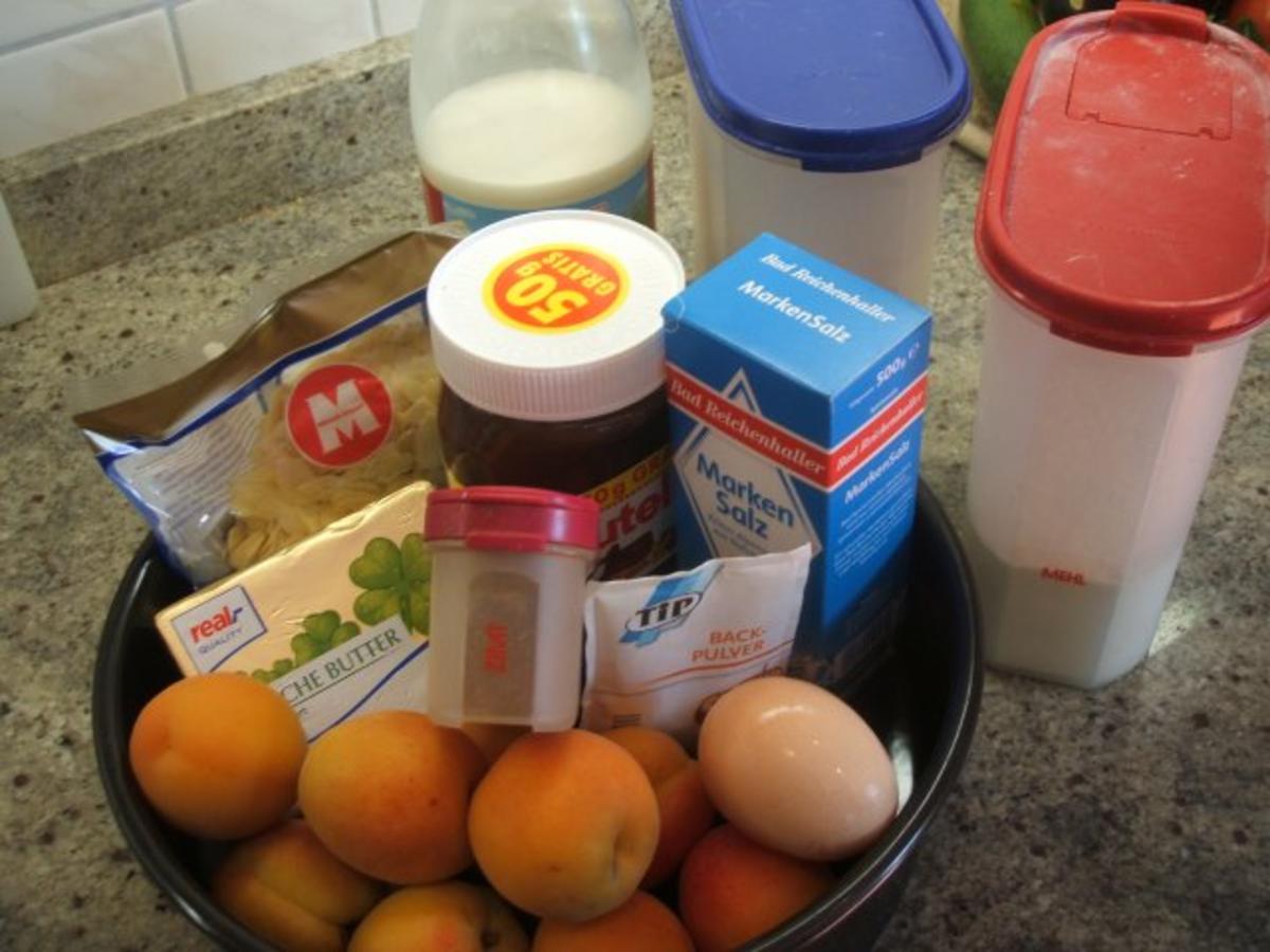 Backen: Aprikosenkuchen mit Schokostreusel und einer Überraschung - Rezept - Bild Nr. 3