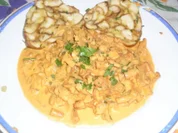 Rezept: Eierschwammerlgulasch (Pfifferlinge) und Semmelknรถdel Eierschwammerlgulasch (Pfifferlinge) und Semmelknรถdel - Rezept