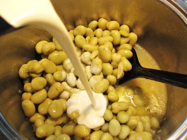 Rezept: Weisswurst mit Dicken Bohnen Bild Nr. 6 Weisswurst mit Dicken Bohnen - Rezept - Bild Nr. 6