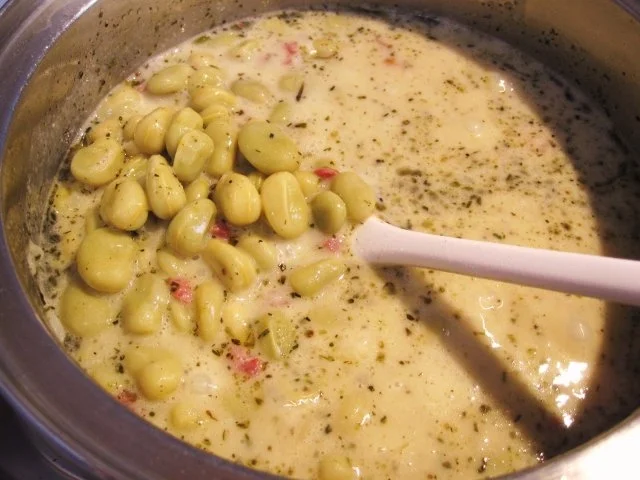 Rezept: Weisswurst mit Dicken Bohnen Bild Nr. 7 Weisswurst mit Dicken Bohnen - Rezept - Bild Nr. 7