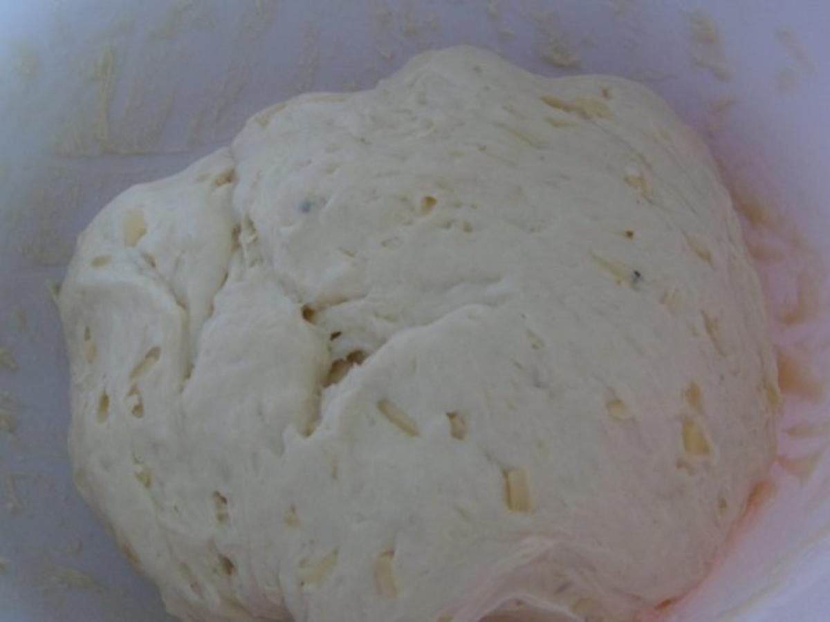 Käse-Knobi-Kräuter-Brot - Rezept - Bild Nr. 8