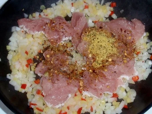 Rezept: Putenstreifen mit Pfifferlingen und Gemüsereis Bild Nr. 5 Putenstreifen mit Pfifferlingen und Gemüsereis - Rezept - Bild Nr. 5