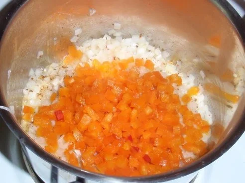 Rezept: Putenstreifen mit Pfifferlingen und Gemüsereis Bild Nr. 11 Putenstreifen mit Pfifferlingen und Gemüsereis - Rezept - Bild Nr. 11