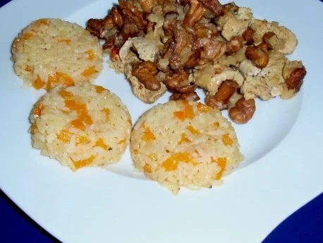 Rezept: Putenstreifen mit Pfifferlingen und Gemüsereis Bild Nr. 15 Putenstreifen mit Pfifferlingen und Gemüsereis - Rezept - Bild Nr. 15