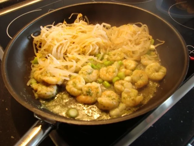 Rezept: Spaghetti mit King Praws und Sprossen Bild Nr. 3 Spaghetti mit King Praws und Sprossen - Rezept - Bild Nr. 3