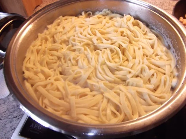 Bandnudeln mit Lachs auf 2 Arten nach Dieter´s Rezept. - Rezept - Bild Nr. 7