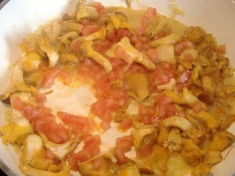 Rezept: Spaghetti mit Pfifferlingen Bild Nr. 2 Spaghetti mit Pfifferlingen - Rezept - Bild Nr. 2