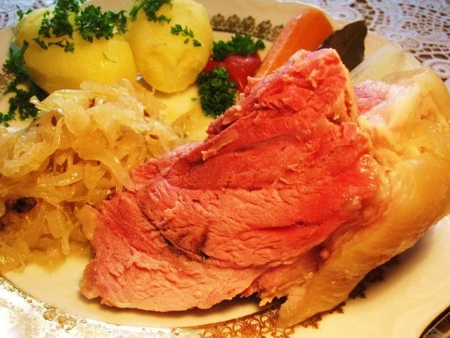 Schweinshaxe gekocht ... - Rezept