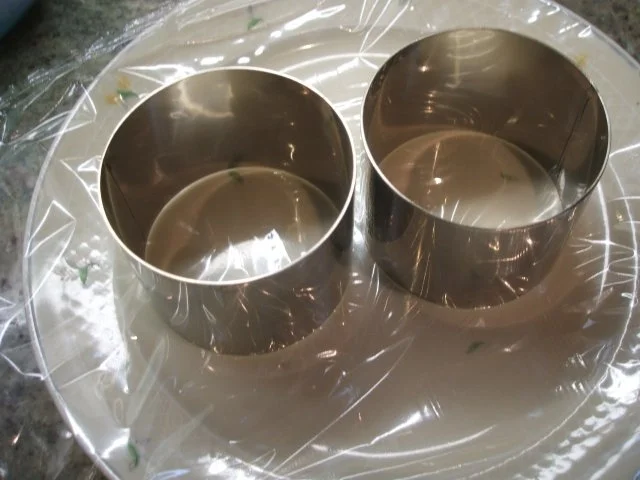 Rezept: Sülzen: Sommersülze "Caprese" auf Basilikumschaum Bild Nr. 4 Sülzen: Sommersülze "Caprese" auf Basilikumschaum - Rezept - Bild Nr. 4