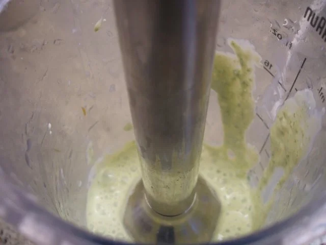 Rezept: Sülzen: Sommersülze "Caprese" auf Basilikumschaum Bild Nr. 7 Sülzen: Sommersülze "Caprese" auf Basilikumschaum - Rezept - Bild Nr. 7