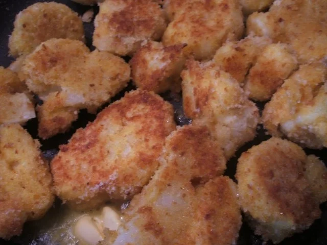 Rezept: Gemüse: Gebackener Blumenkohl mit Remoulade und Kartoffelbrei Bild Nr. 7 Gemüse: Gebackener Blumenkohl mit Remoulade und Kartoffelbrei - Rezept - Bild Nr. 7