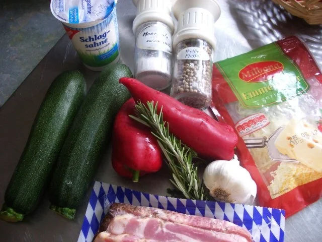 Rezept: Zucchini -Paprika - Auflauf mit Nudeln Bild Nr. 2 Zucchini -Paprika - Auflauf mit Nudeln - Rezept - Bild Nr. 2