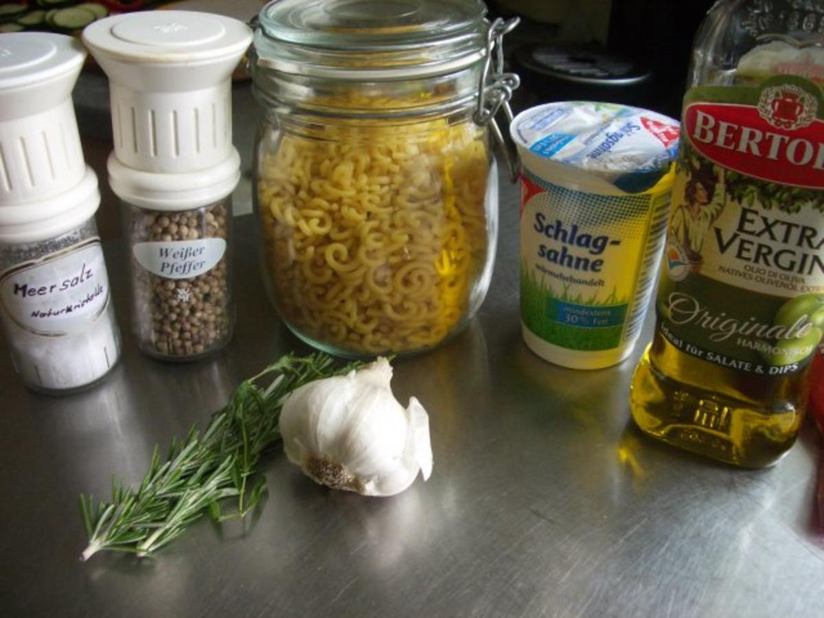 Zucchini -Paprika - Auflauf mit Nudeln - Rezept - Bild Nr. 3