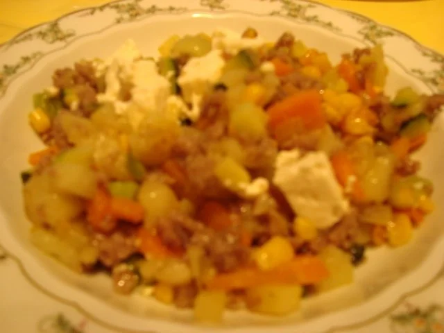 Rezept: Bunte Gemüsepfanne mit Feta Bunte Gemüsepfanne mit Feta - Rezept