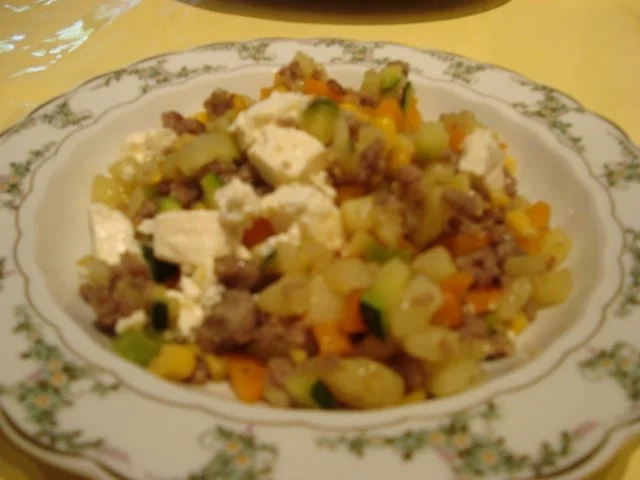 Rezept: Bunte Gemüsepfanne mit Feta Bild Nr. 10 Bunte Gemüsepfanne mit Feta - Rezept - Bild Nr. 10