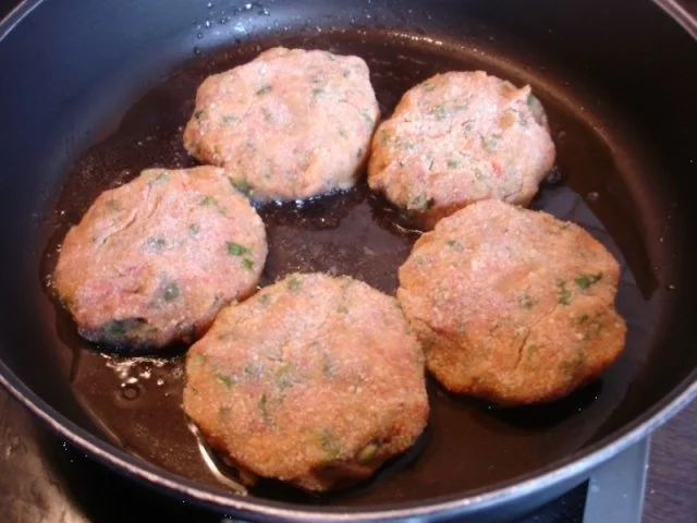 Rezept: Reste-Buletten Bild Nr. 8 Reste-Buletten - Rezept - Bild Nr. 8