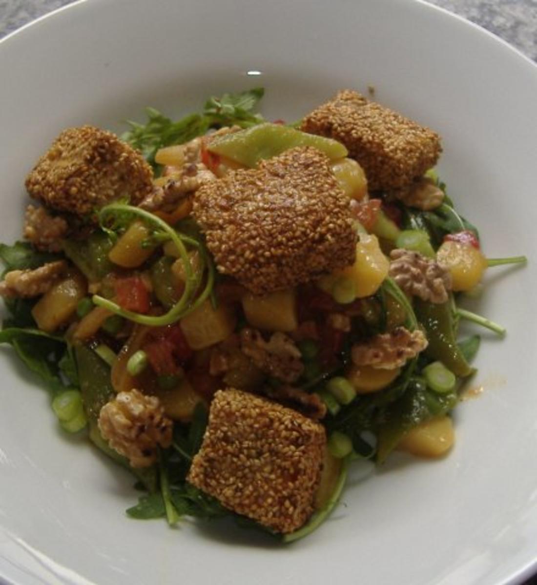 Lachs im Wasabi-Sesam-Mantel mit Gemüsesalat &amp;quot; Asia &amp;quot; - Rezept - kochbar.de