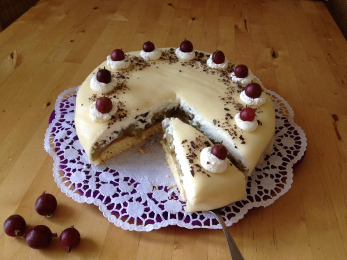 Stachelbeer-Marzipan-Torte - Rezept