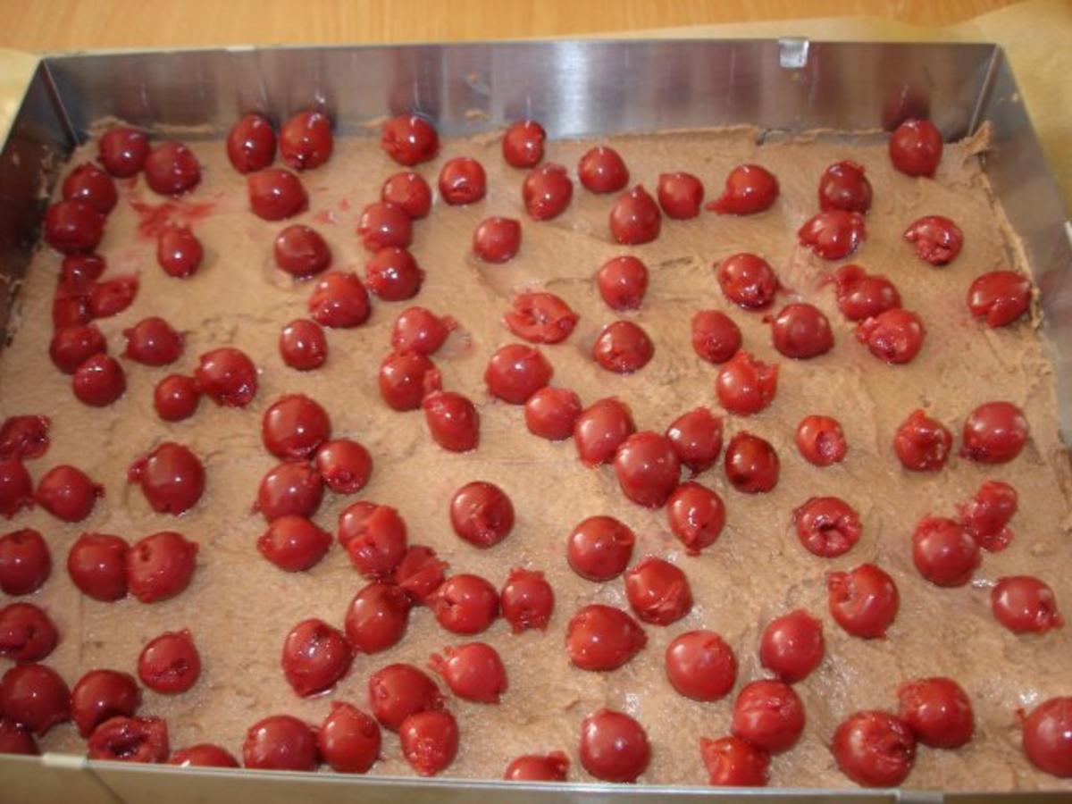 Kirschkuchen mit Marzipan - Rezept - Bild Nr. 2