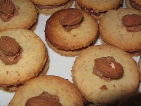 Rezept: Rheinbrohler Mandeltaler Bild Nr. 5 Rheinbrohler Mandeltaler - Rezept - Bild Nr. 5