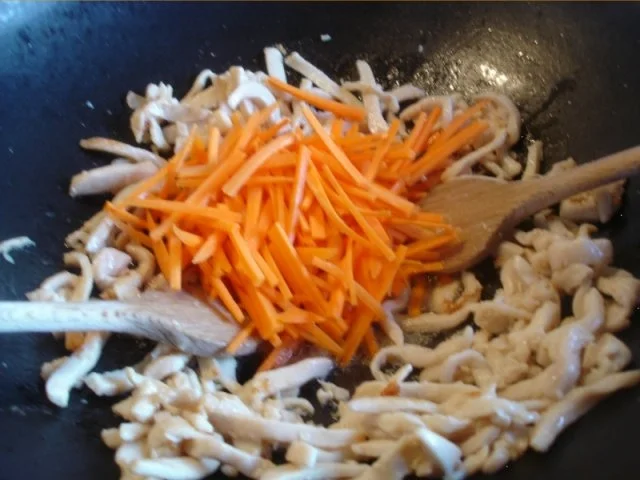 Pikant saure asiatische Suppe - Rezept - Bild Nr. 8