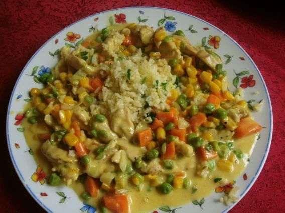 Rezept: Hähnchenpfanne "Gärtnerinnen Art" Bild Nr. 12 Hähnchenpfanne "Gärtnerinnen Art" - Rezept - Bild Nr. 12