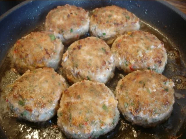 Minze-Salbei-Rosmarin-Buletten mit grünen Bohnen und Mais-Kartoffelpüree - Rezept - Bild Nr. 14