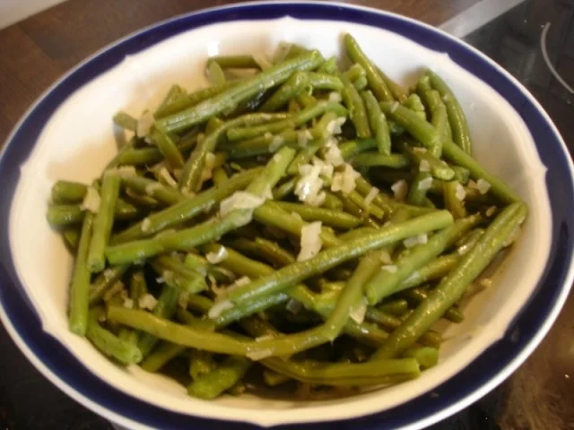 Minze-Salbei-Rosmarin-Buletten mit grünen Bohnen und Mais-Kartoffelpüree - Rezept - Bild Nr. 21