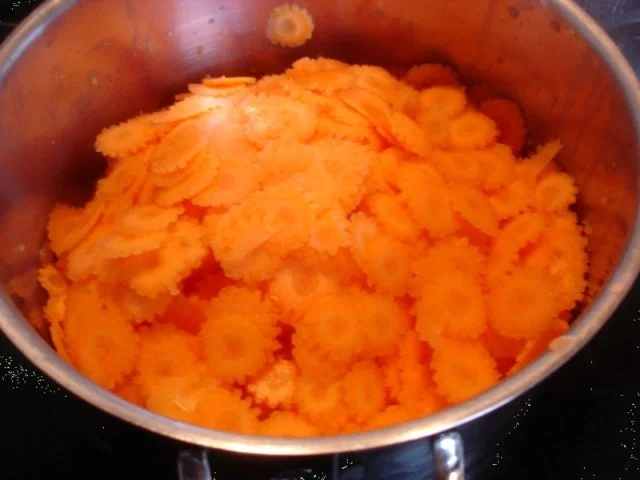 Rezept: Möhrenblütensalat Bild Nr. 4 Möhrenblütensalat - Rezept - Bild Nr. 4