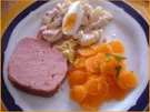 Warmer Leberkäse mit schlesischen Kartoffelsalat und Möhrenblütensalat - Rezept