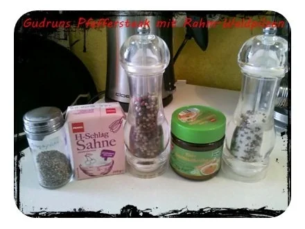 Rezept: Fleisch: Pfeffersteaks mit Rahm-Waldpilzen und schwarzem Thailändischen Klebreis Bild Nr. 4 Fleisch: Pfeffersteaks mit Rahm-Waldpilzen und schwarzem Thailändischen Klebreis - Rezept - Bild Nr. 4