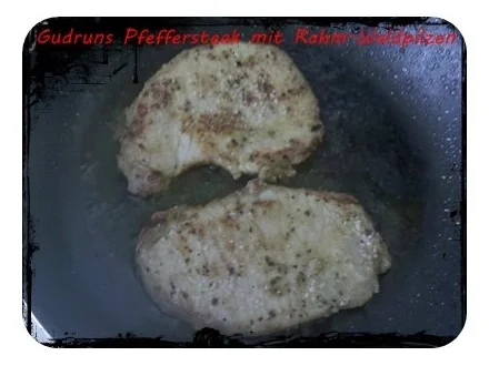 Rezept: Fleisch: Pfeffersteaks mit Rahm-Waldpilzen und schwarzem Thailändischen Klebreis Bild Nr. 10 Fleisch: Pfeffersteaks mit Rahm-Waldpilzen und schwarzem Thailändischen Klebreis - Rezept - Bild Nr. 10